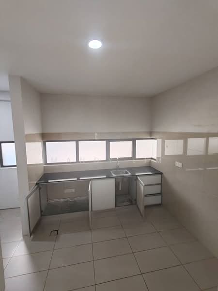 3-storey Terraced House for Rent in Cyberjaya (Selangor) - Mandy Lim - Kitchen - PropertyGuru.com.my