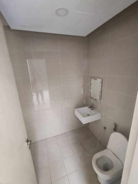 3-storey Terraced House for Rent in Cyberjaya (Selangor) - Mandy Lim - Bathroom - PropertyGuru.com.my