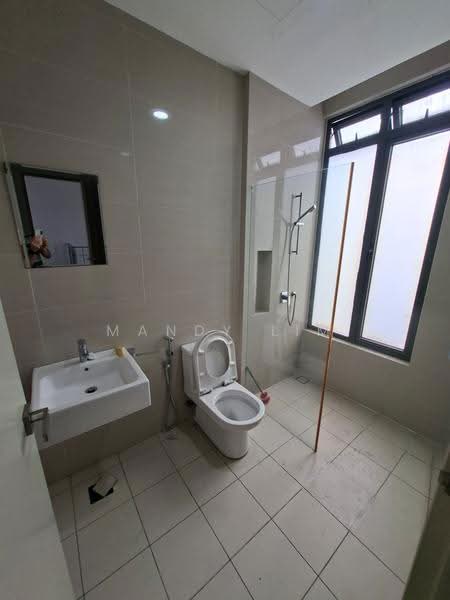 3-storey Terraced House for Rent in Cyberjaya (Selangor) - Mandy Lim - Bathroom - PropertyGuru.com.my