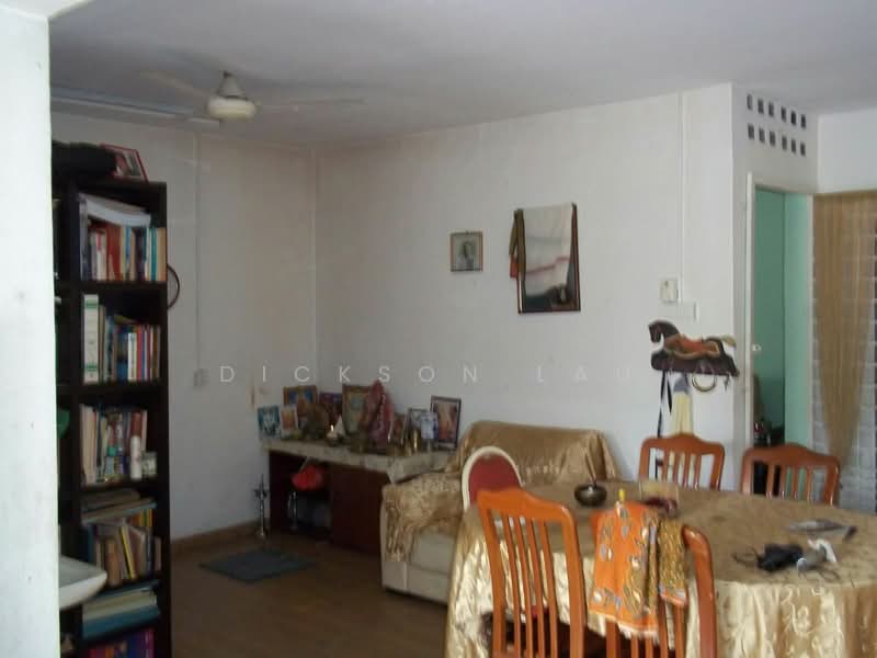1-storey Terraced House for Rent in Kepong Baru (Kepong) - Dickson Lau - Living Room - PropertyGuru.com.my
