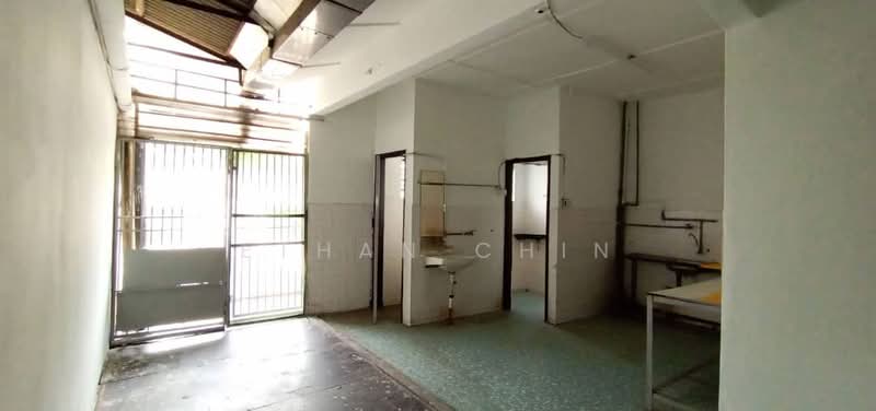 Shop for Sale in Taman Salak Selatan (Salak South) - Ethan Chin - Interior - PropertyGuru.com.my