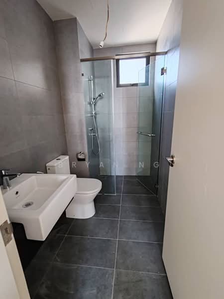 Service Residence for Sale at Sunway Avila Residences - Bryan Ng - Bathroom - PropertyGuru.com.my