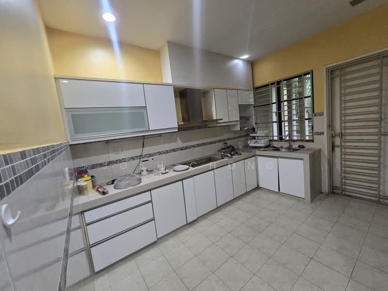 2-storey Terraced House for Sale in Putra Heights (Subang Jaya) - Josh Chong - Kitchen - PropertyGuru.com.my