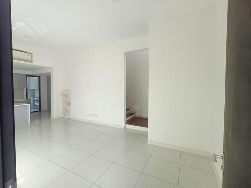 Rumah Teres untuk Dijual di Medini (Iskandar Puteri (Nusajaya)) - Yen Ling Yeo - Living Room - PropertyGuru.com.my