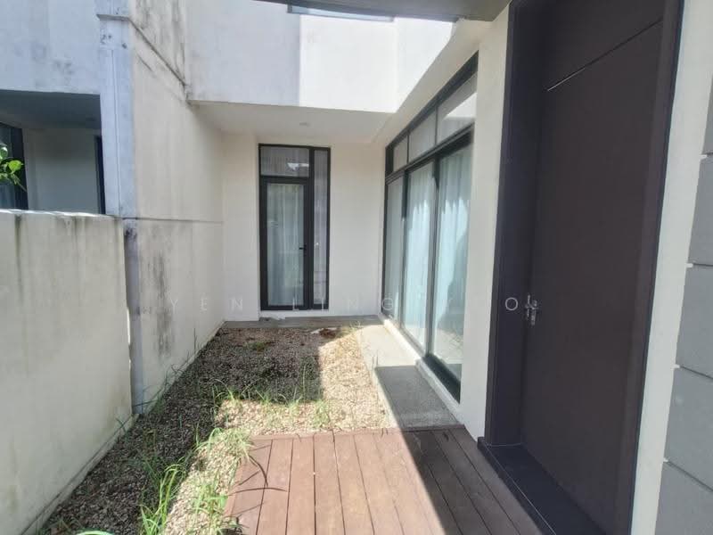 Rumah Teres untuk Dijual di Medini (Iskandar Puteri (Nusajaya)) - Yen Ling Yeo - Exterior - PropertyGuru.com.my