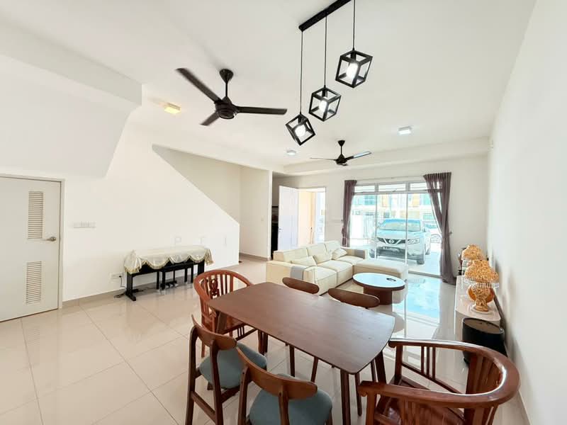 Rumah Teres 2 Tingkat untuk Dijual di Iskandar Puteri (Nusajaya) (Johor) - Pei Lu On - Living Room - PropertyGuru.com.my