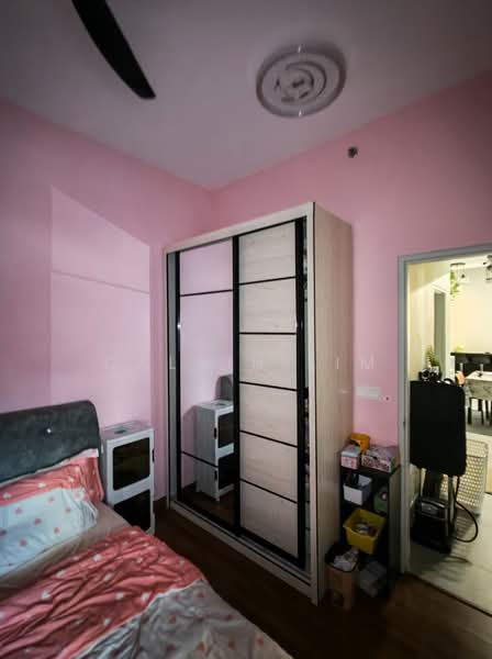 Service Residence for Sale at SUNSURIA FORUM SERVICED APARTMENT - Calvin Lim - Bedroom - PropertyGuru.com.my