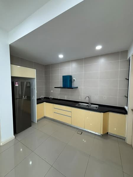 Service Residence for Sale at D'Pristine - Maggie Leng - Kitchen - PropertyGuru.com.my