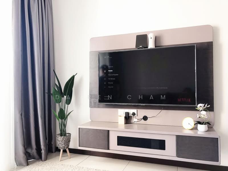 Servis Apartment untuk Disewa di Luminari - Darren Cham - Living Room - PropertyGuru.com.my