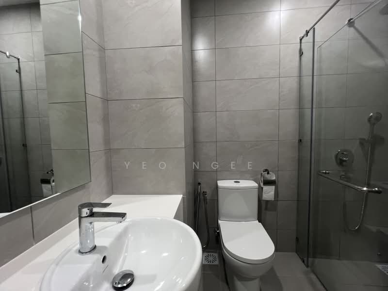 Servis Apartment untuk Disewa di Dorsett Waterfront Subang - Yeo Ngee - Bathroom - PropertyGuru.com.my