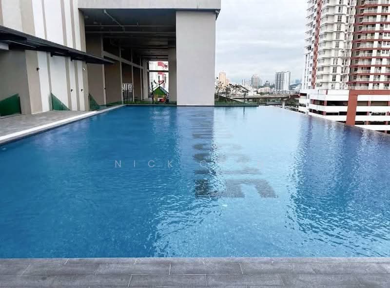 Servis Apartment untuk Disewa di The Grand Subang Jaya SS15 - Nick Chan - Pool - PropertyGuru.com.my