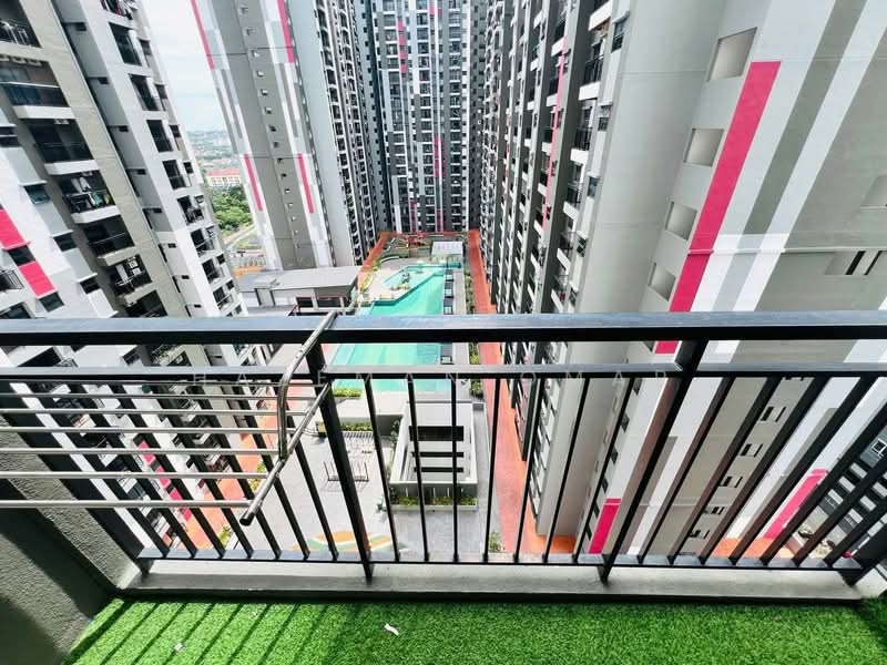Servis Apartment untuk Dijual di Residensi Mutiara Kajang 2 - Hazeman Omar - Balcony - PropertyGuru.com.my