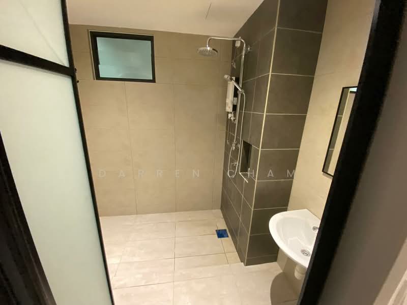Servis Apartment untuk Disewa di Luminari - Darren Cham - Bathroom - PropertyGuru.com.my