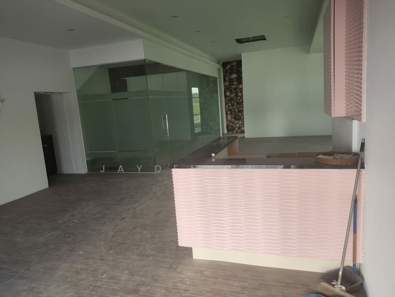 Pejabat untuk Disewa di Bandar Putra Permai (Seri Kembangan) - Jayden Chik - Interior - PropertyGuru.com.my