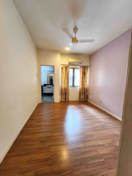 3-storey Terraced House for Sale in Sungai Besi (Kuala Lumpur) - Suki Tan - Bedroom - PropertyGuru.com.my
