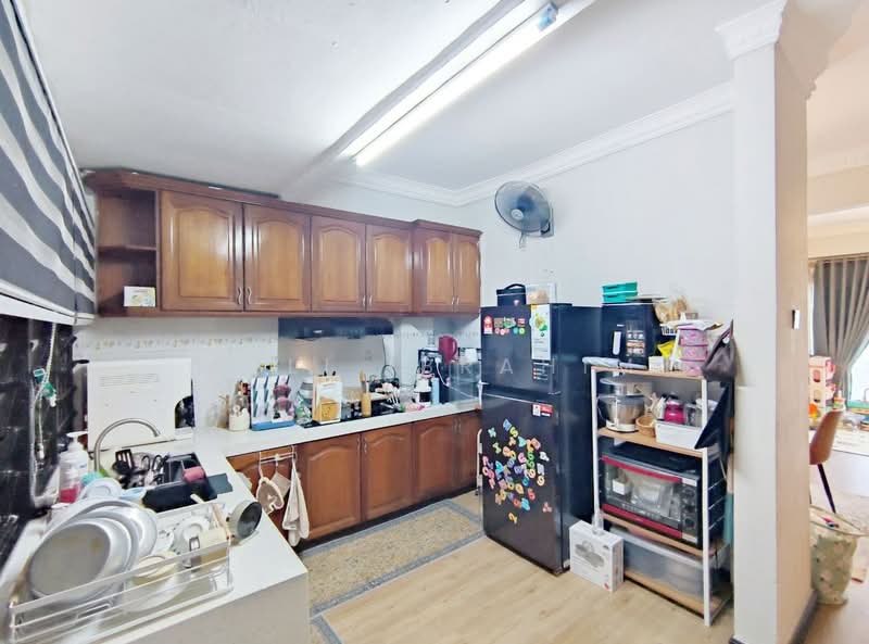 Townhouse for Sale in Cheras (Selangor) - Azli Ibrahim - Kitchen - PropertyGuru.com.my