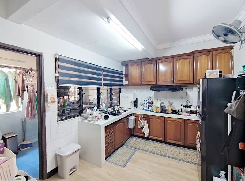 Townhouse for Sale in Cheras (Selangor) - Azli Ibrahim - Kitchen - PropertyGuru.com.my