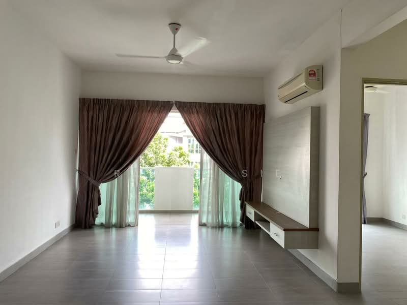 Condominium for Sale at Subang Parkhomes - Rachel Sie - Living Room - PropertyGuru.com.my