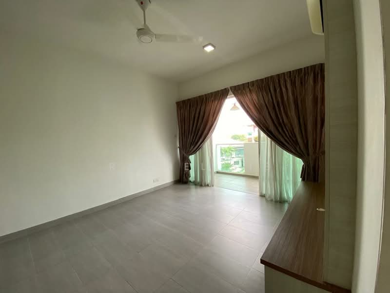 Condominium for Sale at Subang Parkhomes - Rachel Sie - Balcony - PropertyGuru.com.my