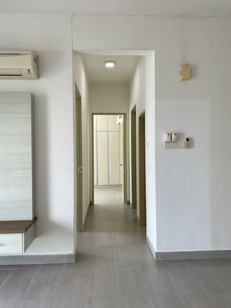 Condominium for Sale at Subang Parkhomes - Rachel Sie - Corridor - PropertyGuru.com.my