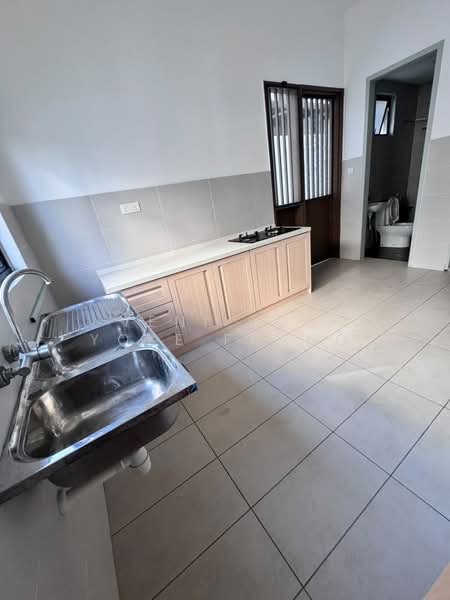 Rumah Berkembar untuk Disewa di Setia Alam (Selangor) - Veni Foo Yoke Fuang - Kitchen - PropertyGuru.com.my