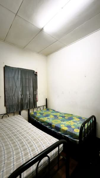 Rumah Teres 2 Tingkat untuk Dijual di Seremban 3 (Rasah) - Nurul Ain Mohd Razali - Bedroom - PropertyGuru.com.my