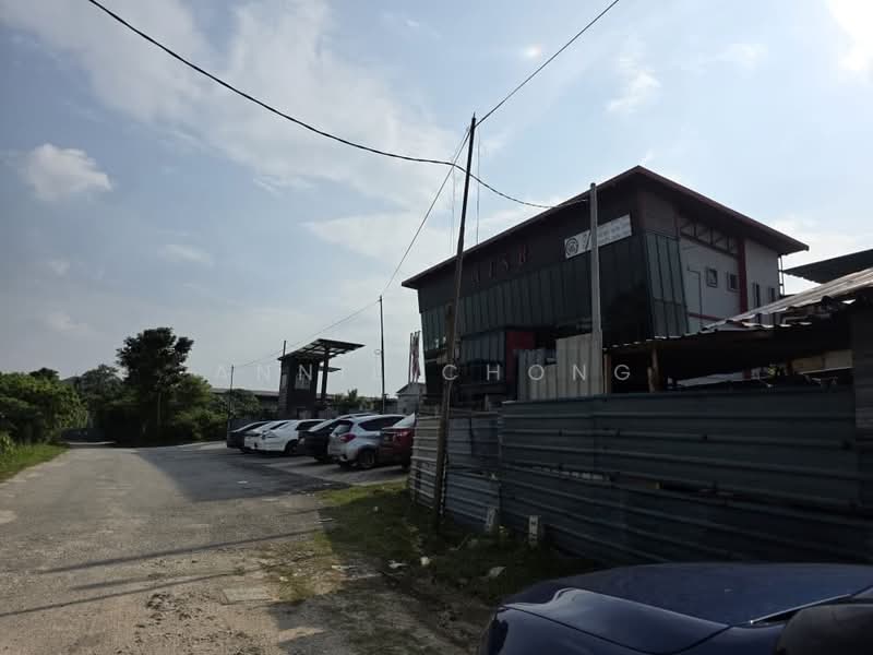 Detached Factory for Sale in Taman Bukit Subang (Shah Alam) - Annie Chong - Exterior - PropertyGuru.com.my