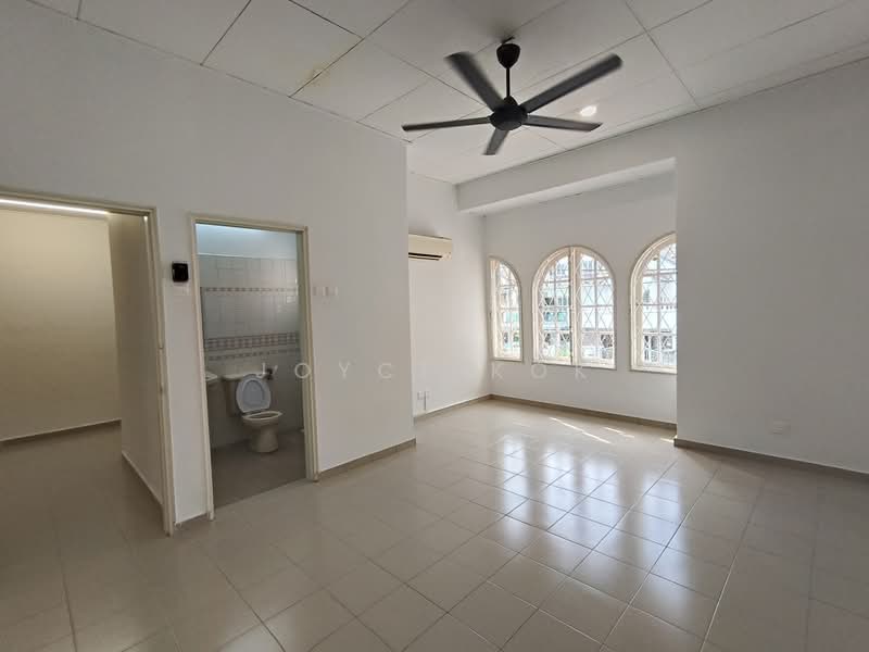 2-storey Terraced House for Sale in Usj 4 (Subang Jaya) - Joyce Kok - Bathroom - PropertyGuru.com.my