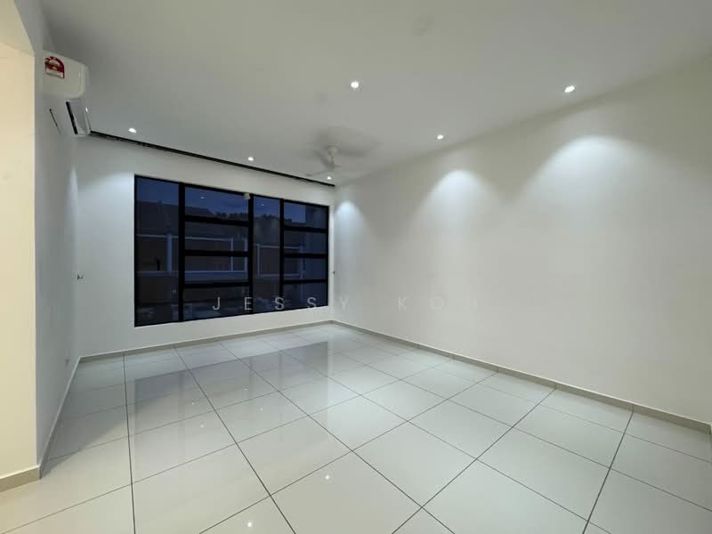2-storey Terraced House for Rent in Taman Desa Tebrau (Tebrau) - Jessy Koh - Living Room - PropertyGuru.com.my