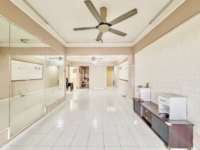 Pangsapuri untuk Dijual di Plaza Indah Apartment - Alif Saad - PropertyGuru.com.my