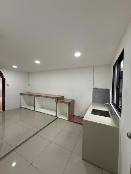 Rumah Teres 2 Tingkat untuk Dijual di Parit Raja (Johor) - Win Lim - Kitchen - PropertyGuru.com.my