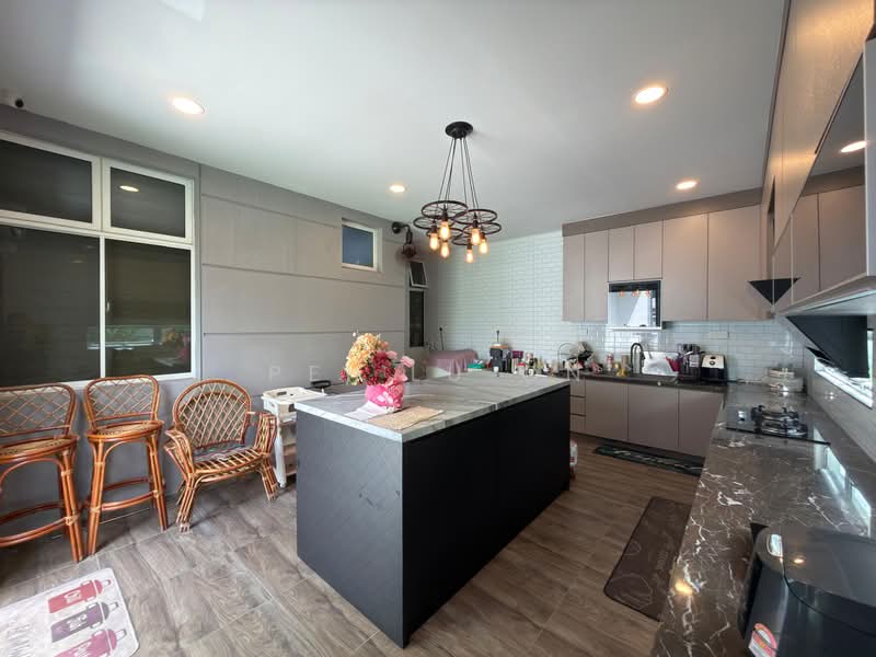Cluster House for Sale in Skudai (Johor) - Pei Lu On - Kitchen - PropertyGuru.com.my