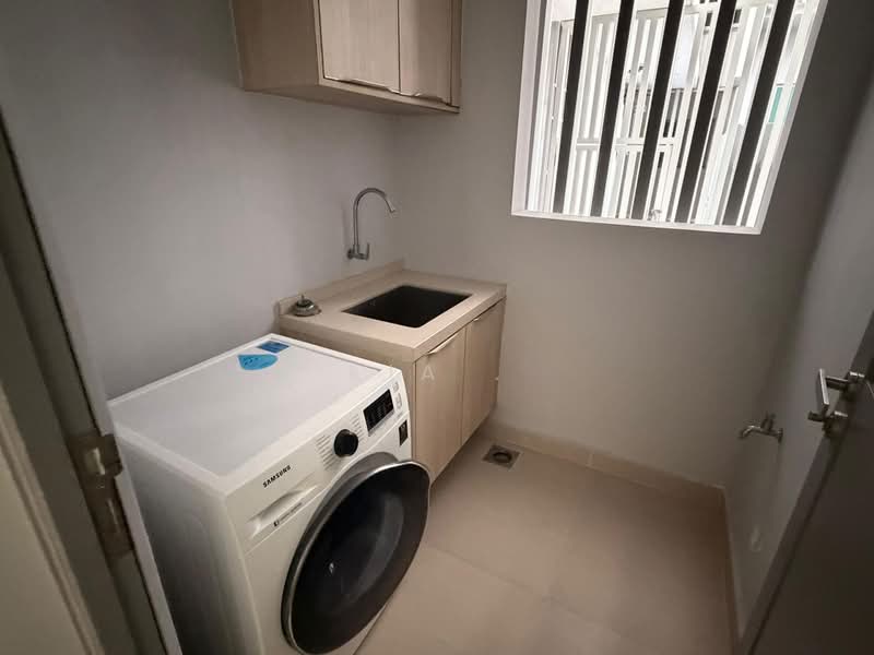 Service Residence for Sale at Southern Marina Residences - Kia . - Interior - PropertyGuru.com.my