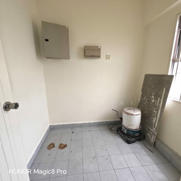Condominium for Rent at Indah Samudra Condominium - Chloe Lai - Interior - PropertyGuru.com.my