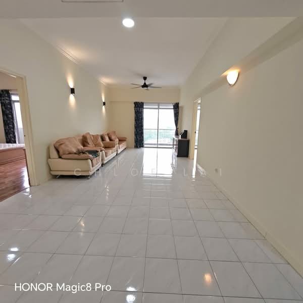 Condominium for Rent at Indah Samudra Condominium - Chloe Lai - Living Room - PropertyGuru.com.my