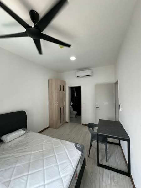 Servis Apartment untuk Dijual di M Oscar - Jaycie Hew - Bedroom - PropertyGuru.com.my