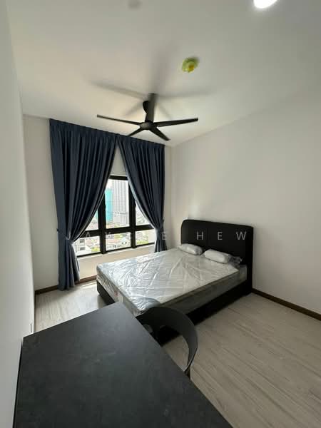 Servis Apartment untuk Dijual di M Oscar - Jaycie Hew - Bedroom - PropertyGuru.com.my