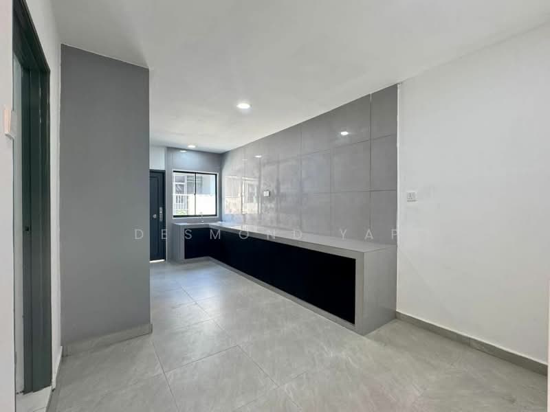 Rumah Teres 2 Tingkat untuk Dijual di Plentong (Johor) - Desmond Yap - Kitchen - PropertyGuru.com.my