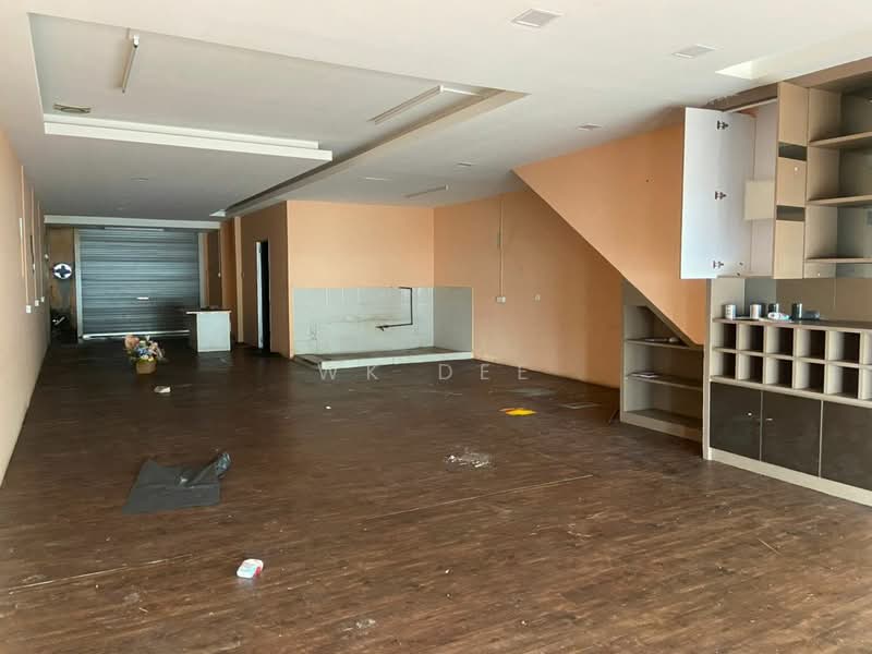 Kedai / Pejabat untuk Dijual di Taman Bukit Tropika (Yong Peng) - WK Dee - Interior - PropertyGuru.com.my
