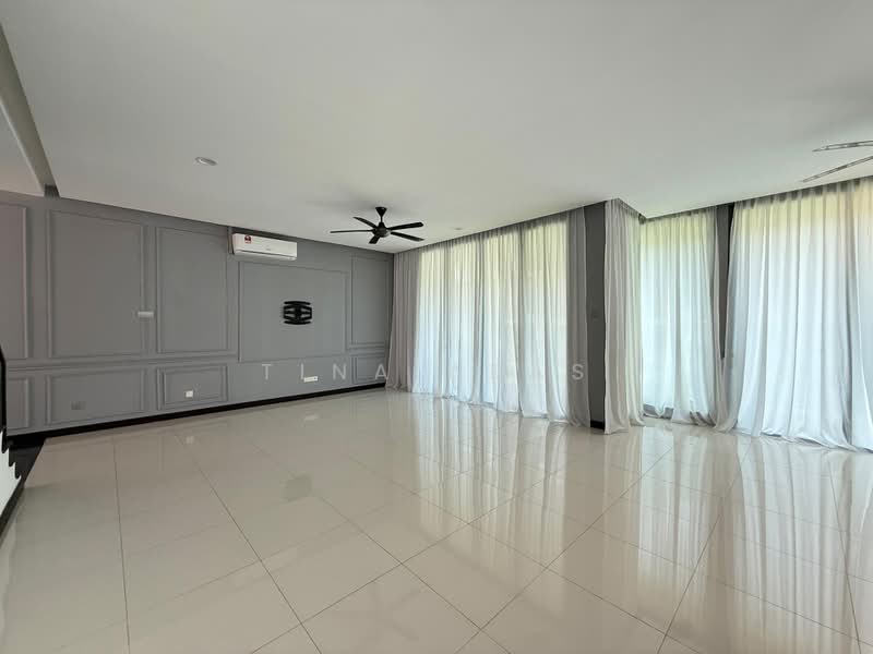 3-storey Terraced House for Sale in Denai Alam (Shah Alam) - Tina Abas - Living Room - PropertyGuru.com.my