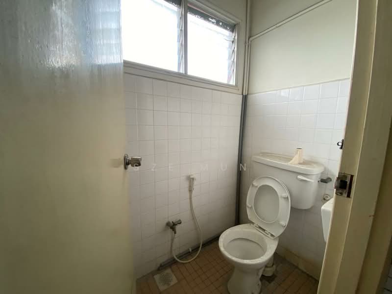 Kedai / Pejabat untuk Disewa di Pjs 11 (Sunway) - Sze Mun - Bathroom - PropertyGuru.com.my