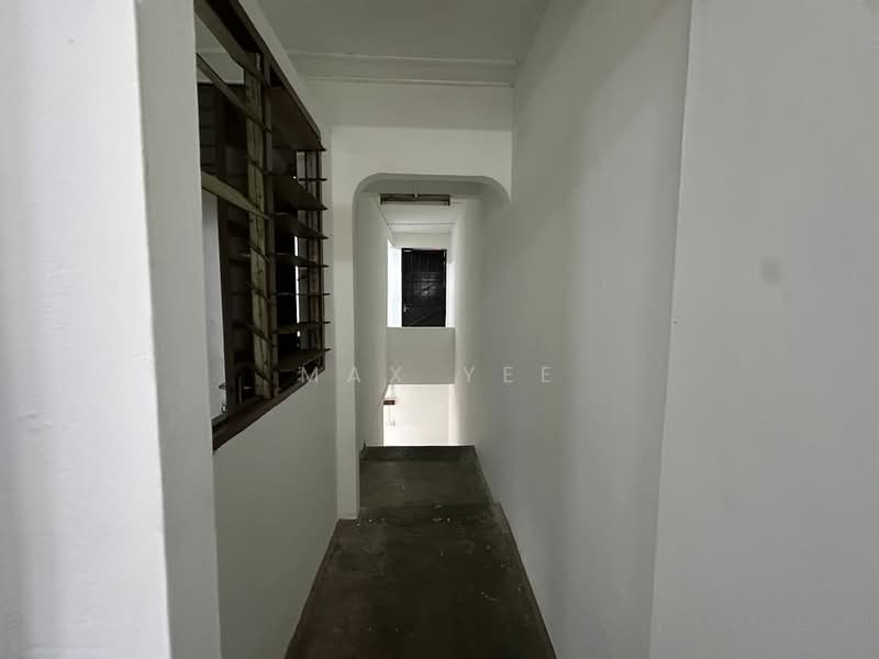 Rumah Teres 2 Tingkat untuk Dijual di Bandar Indahpura (Kulai) - Max Yee - Corridor - PropertyGuru.com.my
