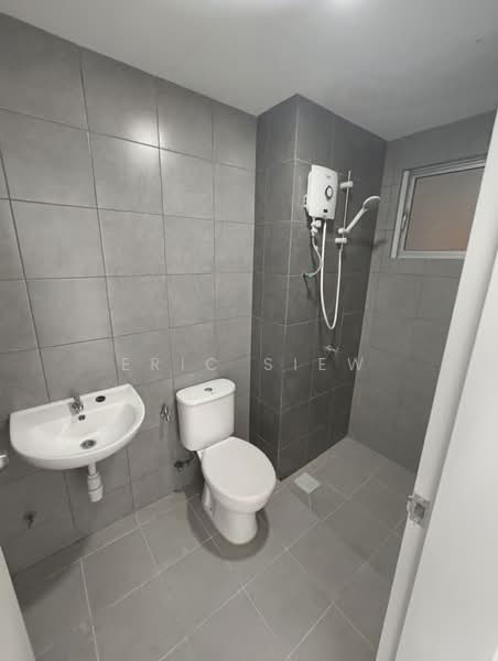 Condominium for Rent at Residensi Sateria - Eric Siew - Bathroom - PropertyGuru.com.my