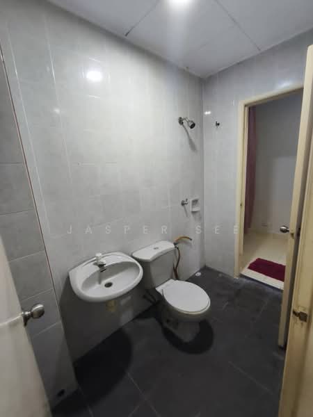 2-storey Terraced House for Sale in Bandar Bukit Puchong 2 (Puchong) - Jasper See - Bathroom - PropertyGuru.com.my