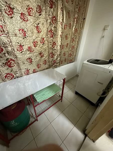 Pangsapuri untuk Dijual di Putra Suria Residence - Kew . - Interior - PropertyGuru.com.my
