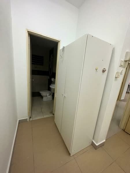 Pangsapuri untuk Dijual di Putra Suria Residence - Kew . - Bathroom - PropertyGuru.com.my