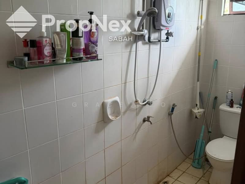 Residential Land for Sale in Kota Kinabalu (Sabah) - Grace Teo - Bathroom - PropertyGuru.com.my