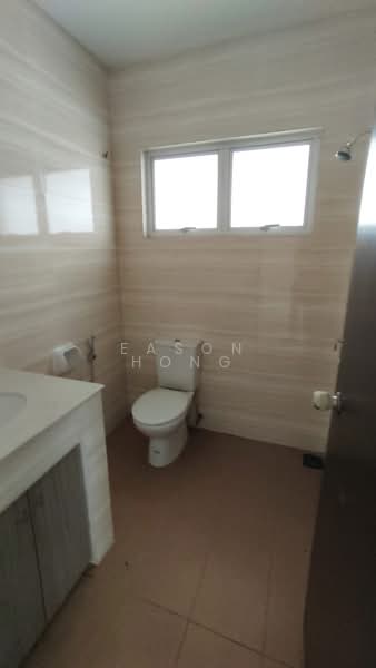 Rumah Teres 2 Tingkat untuk Disewa di Puncak Bestari (Puncak Alam) - Eason Hong - Bathroom - PropertyGuru.com.my