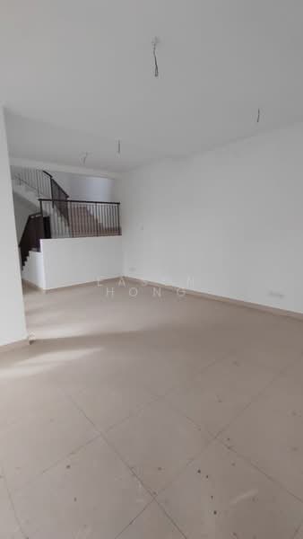 Rumah Teres 2 Tingkat untuk Disewa di Puncak Bestari (Puncak Alam) - Eason Hong - Living Room - PropertyGuru.com.my