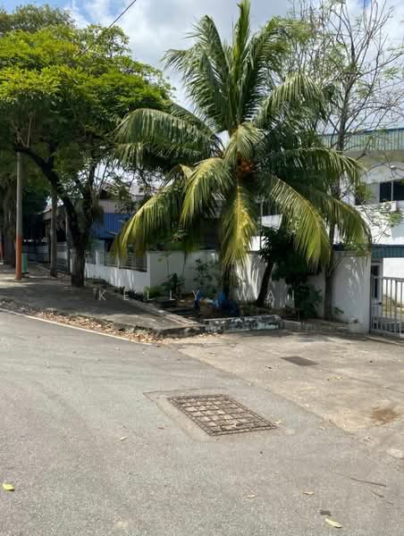 Factory for Sale in Kawasan Perindustrian Tebrau 2 (Tebrau) - Kelly Wai - Exterior - PropertyGuru.com.my